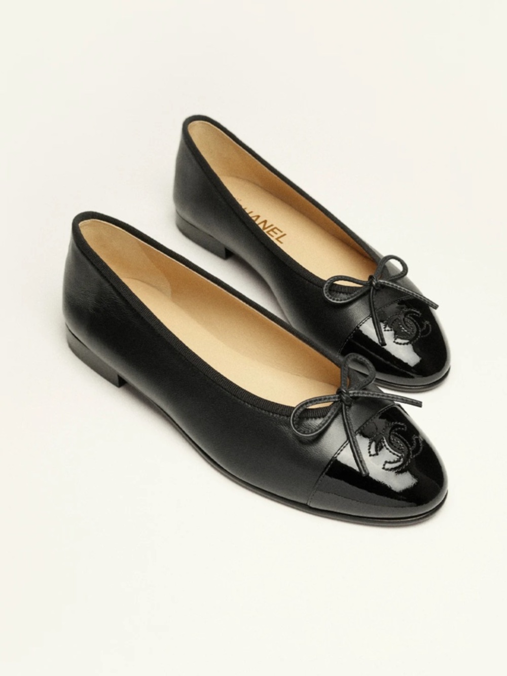 EUC! 🤩 CHANEL Lambskin & Patent Calfskin Ballerinas, Black, Size 41